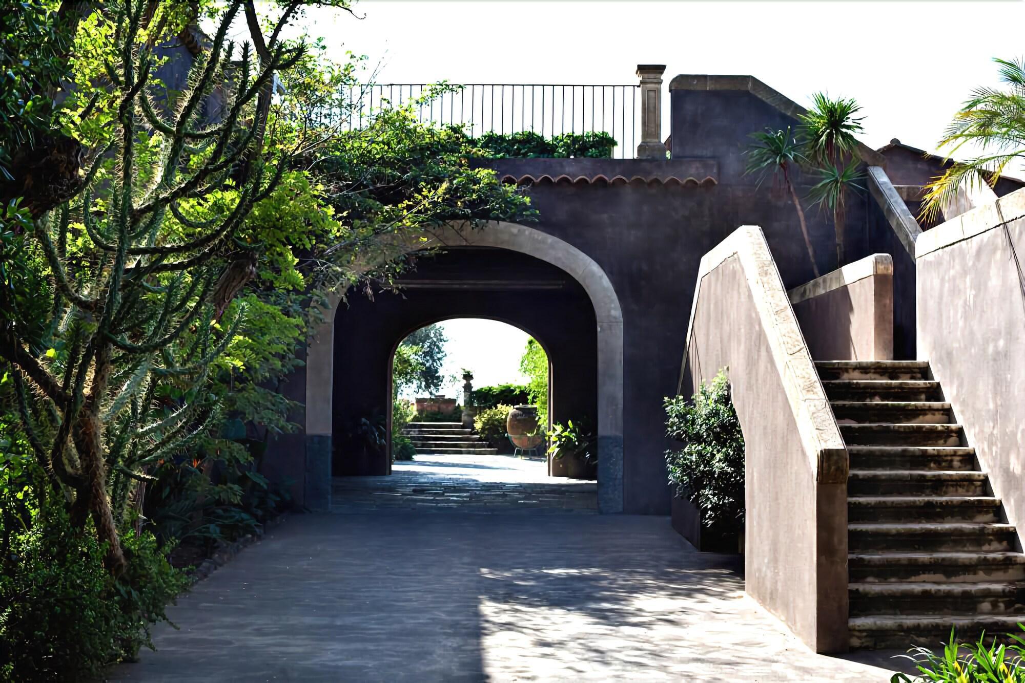 Vista Exterior Casa la Carrubbazza