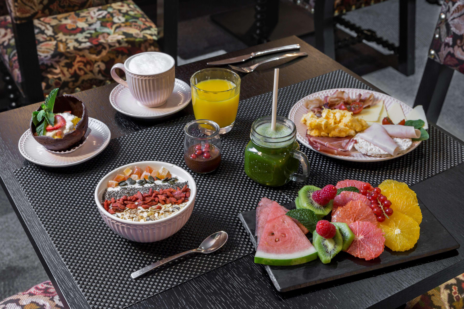 Restaurant Room Mate Collection Alba, Madrid