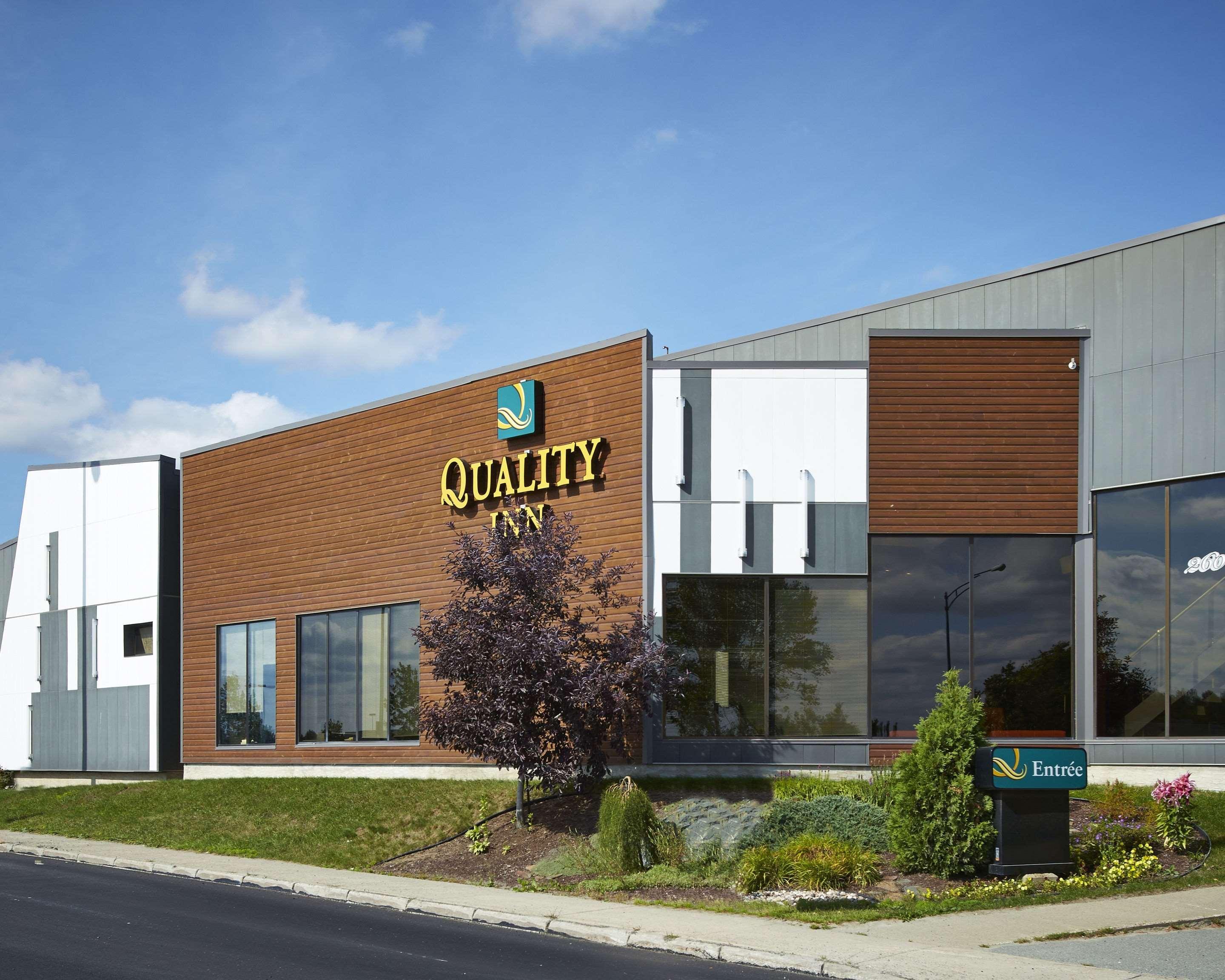Vista Exterior Quality Inn Rouyn - Noranda