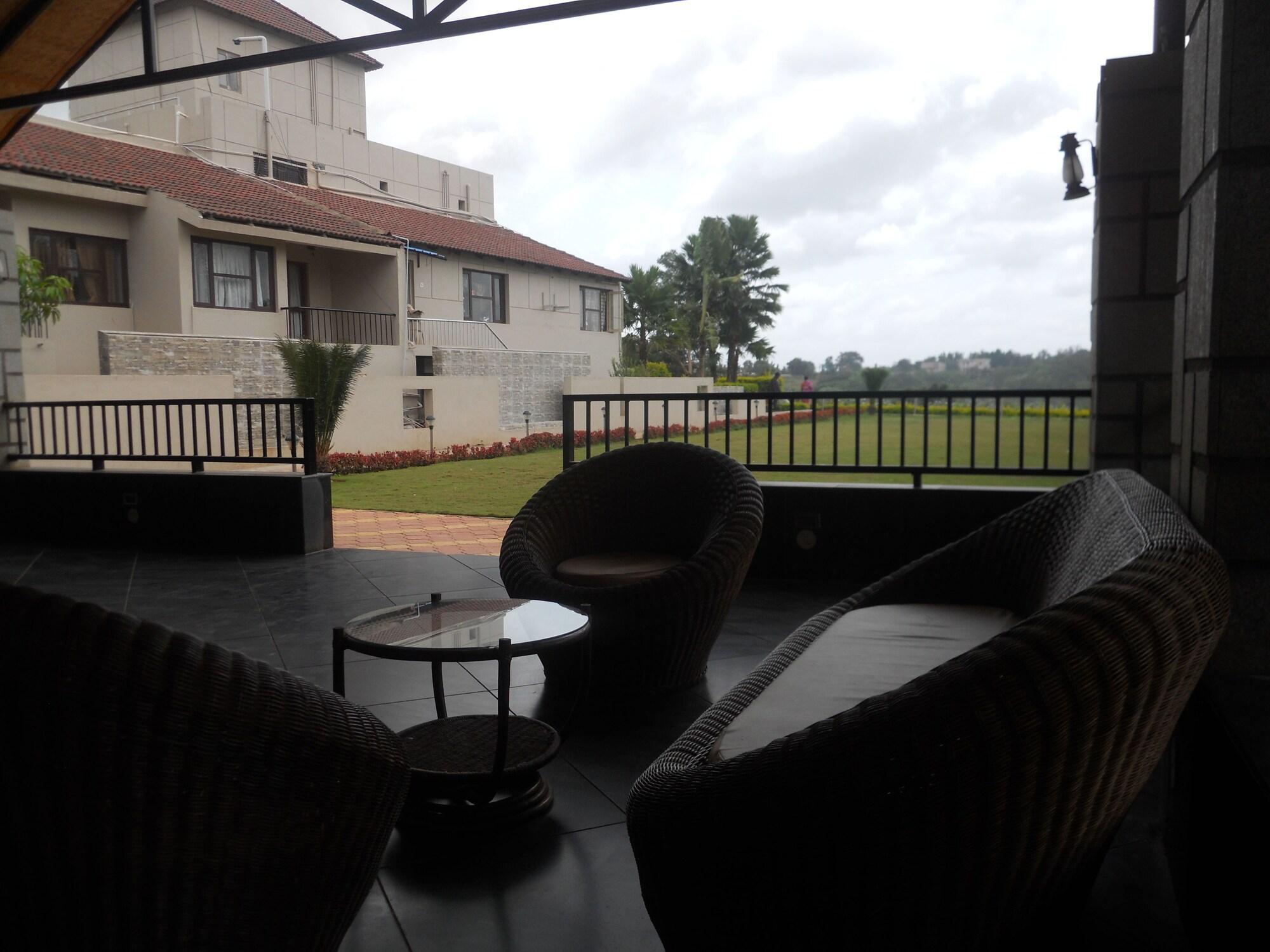 Vista Lobby Cotton County Club and Resort