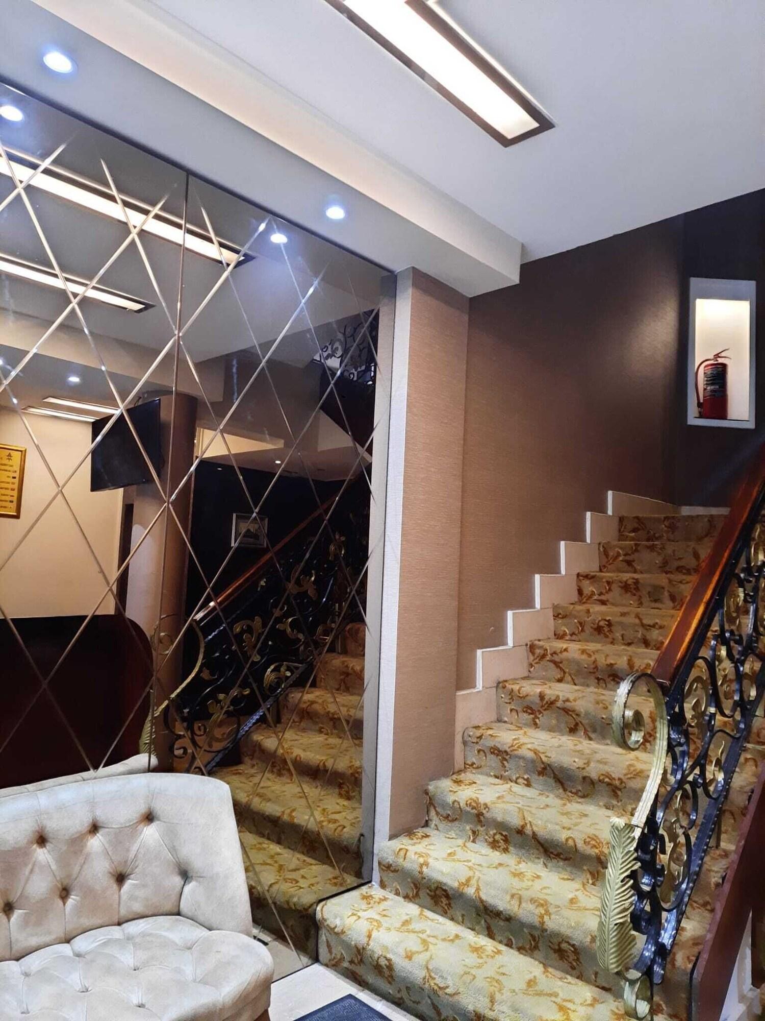 Vista Lobby Euro Diamond Hotel
