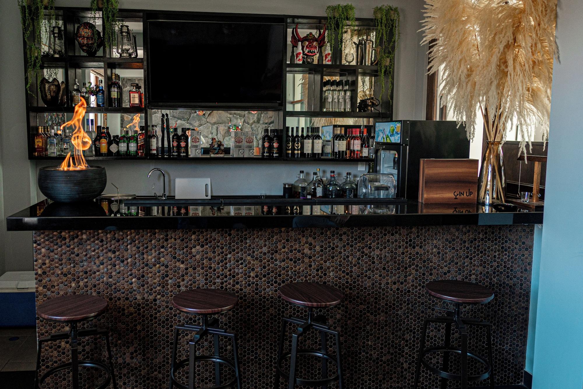 Bar/Salón Katari Atojja Puno Hotel