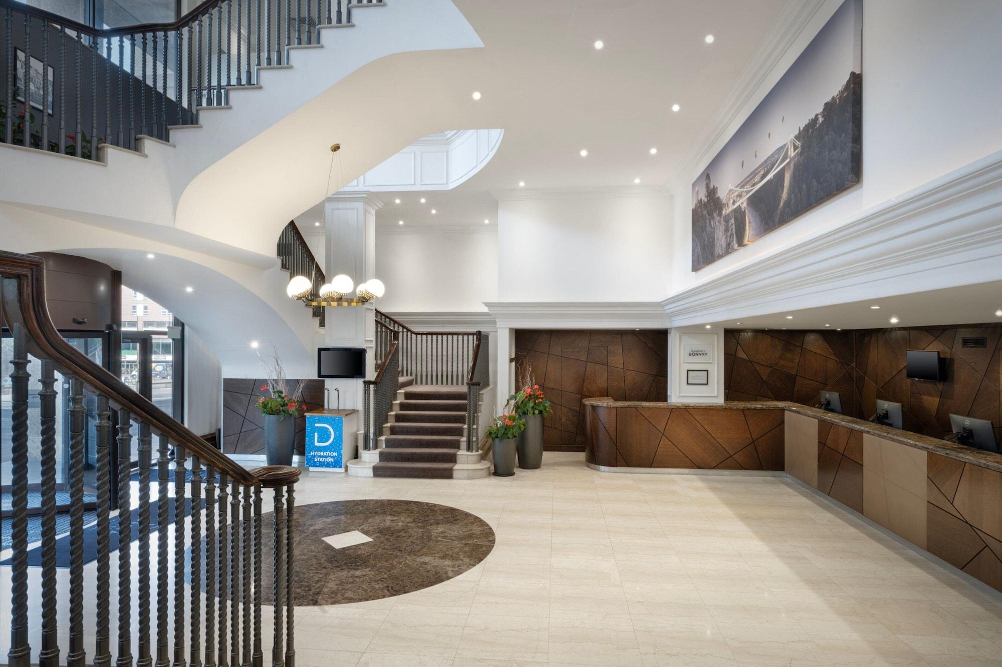 Vista Lobby Delta Hotels by Marriott Bristol City Centre