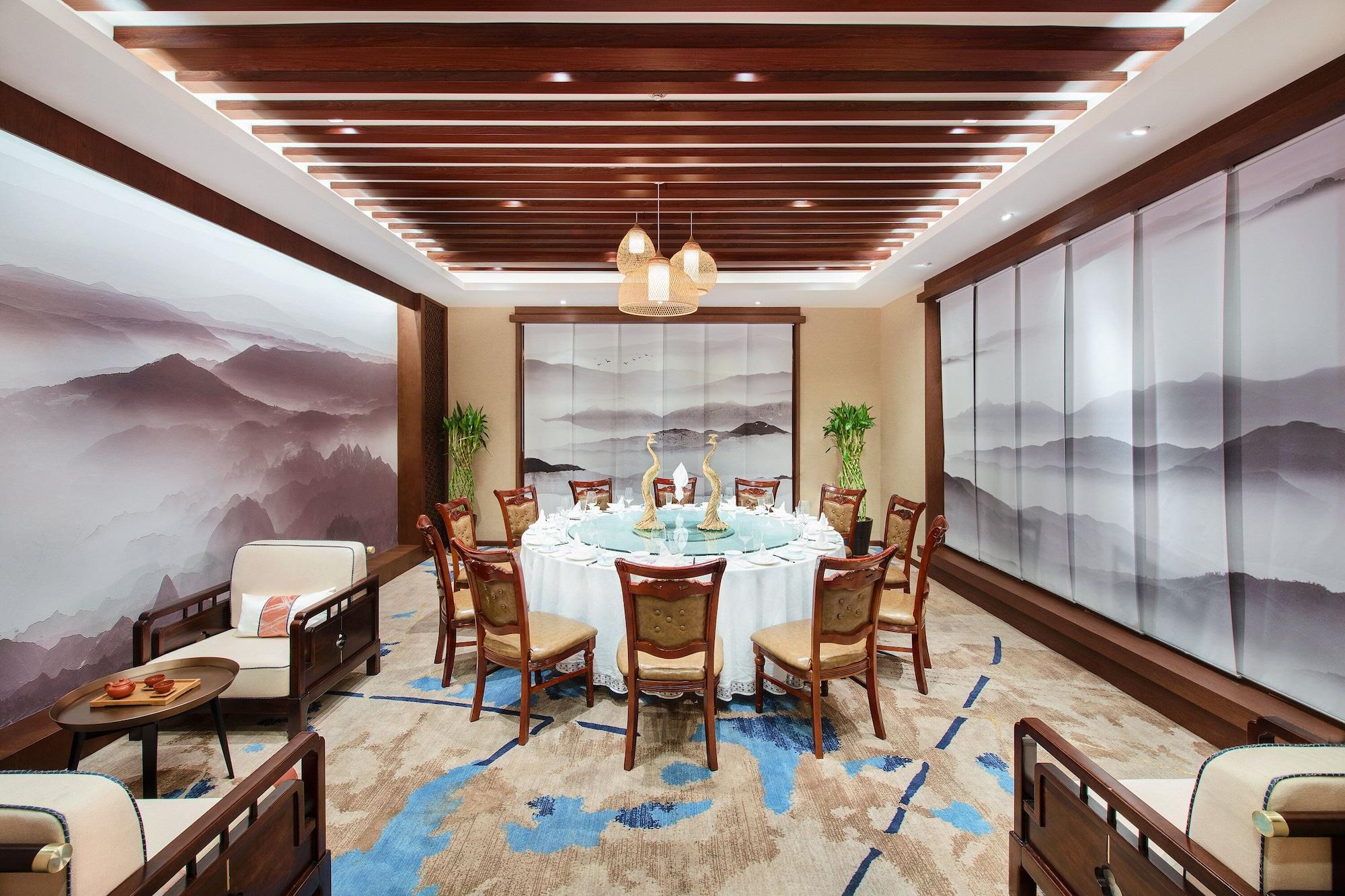 Restaurant Crowne Plaza Beijing Sun Palace by IHG