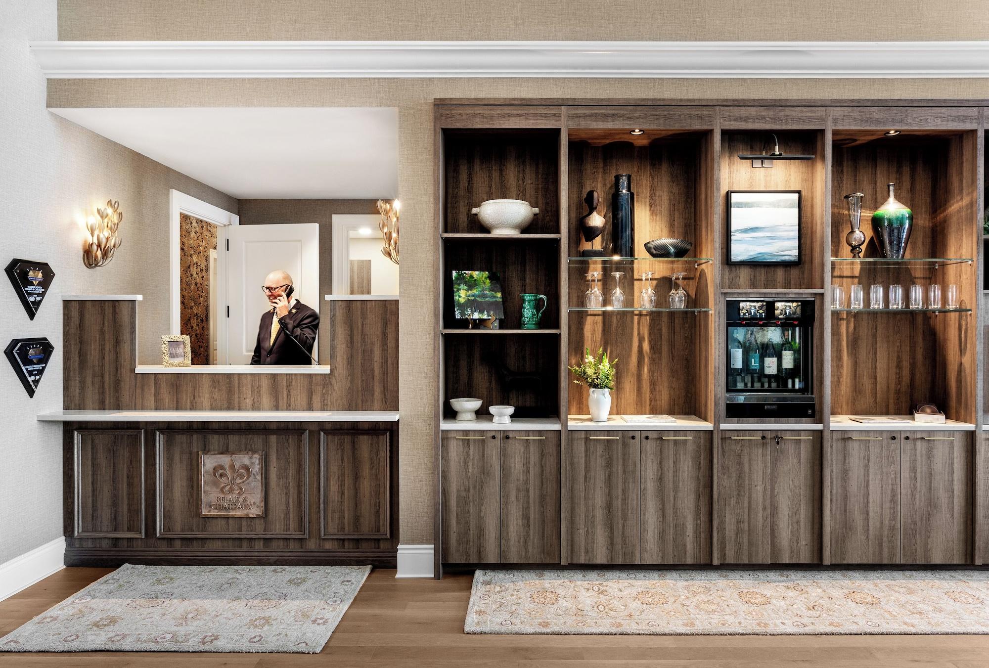 Vista Lobby Manoir Hovey