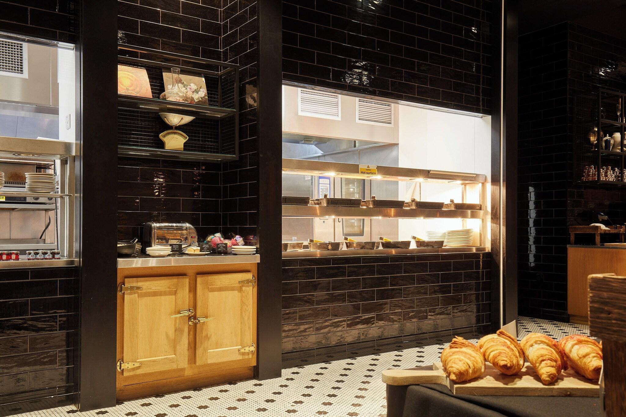Restaurant voco Manchester City Centre by IHG