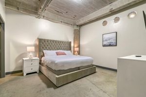 Alquiler Vacacional - Amyfinehouse 2BR Loft in Downtown Dallas Pool+Downtown View+Valet+FreeBreakfast