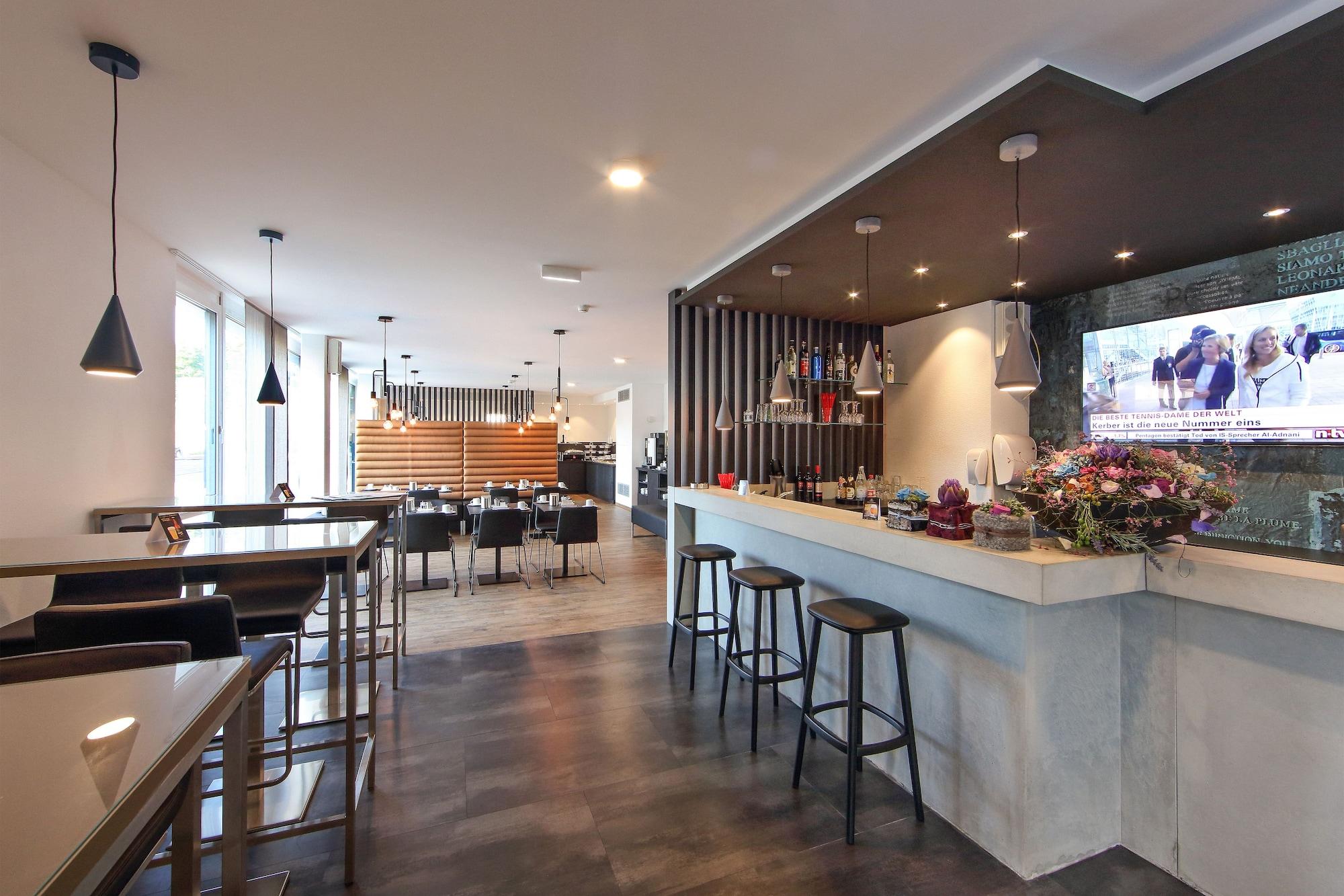 Bar/Salón Design & Lifestyle Hotel Estilo