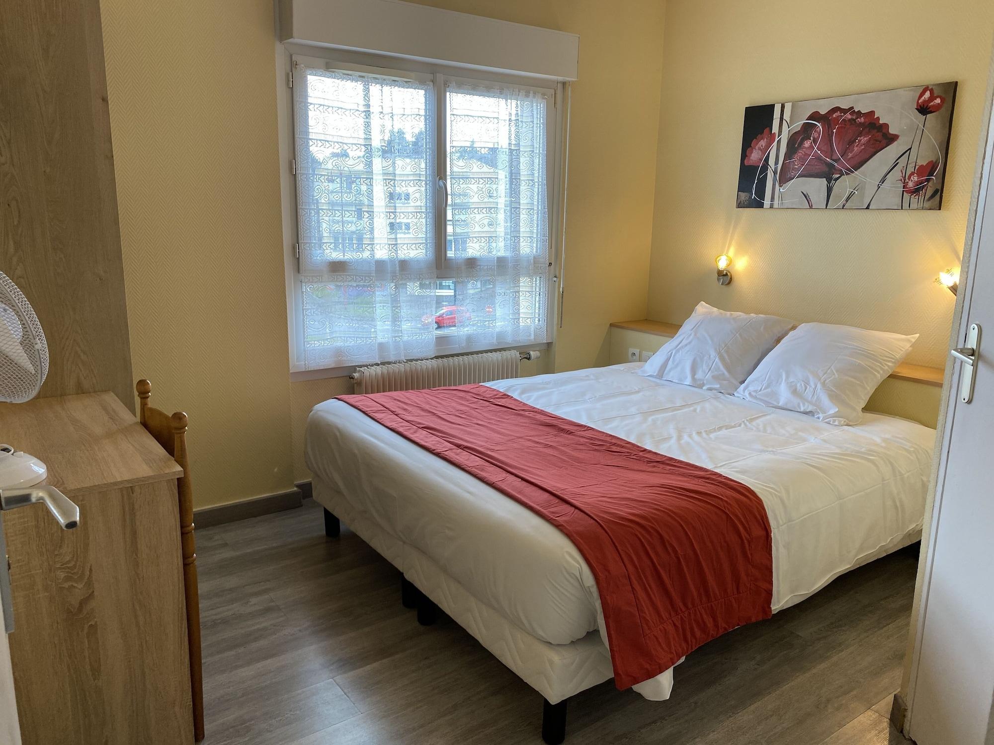 Varios Hotel De Bretagne - Fougeres
