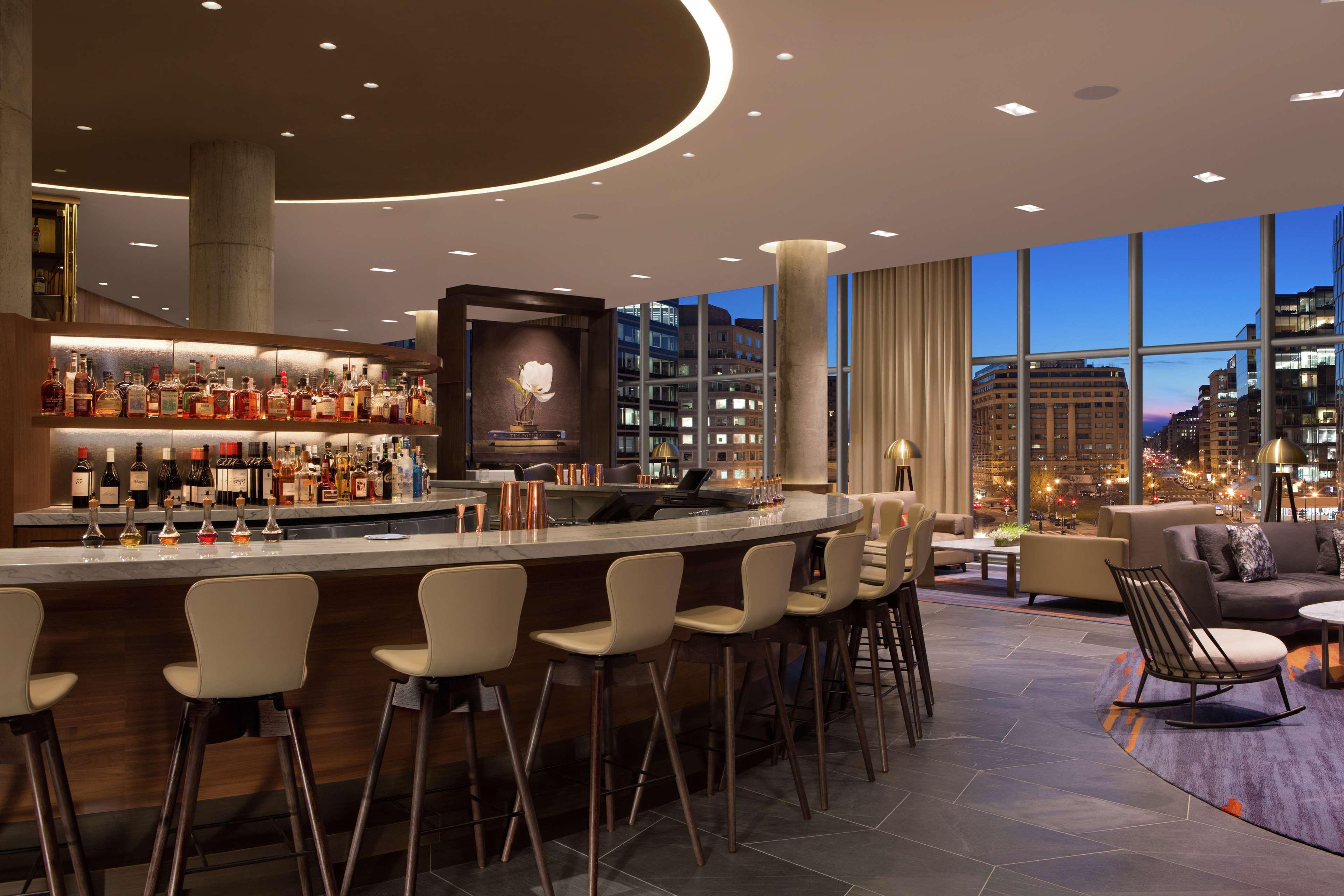 Bar/Salón Conrad Washington, DC