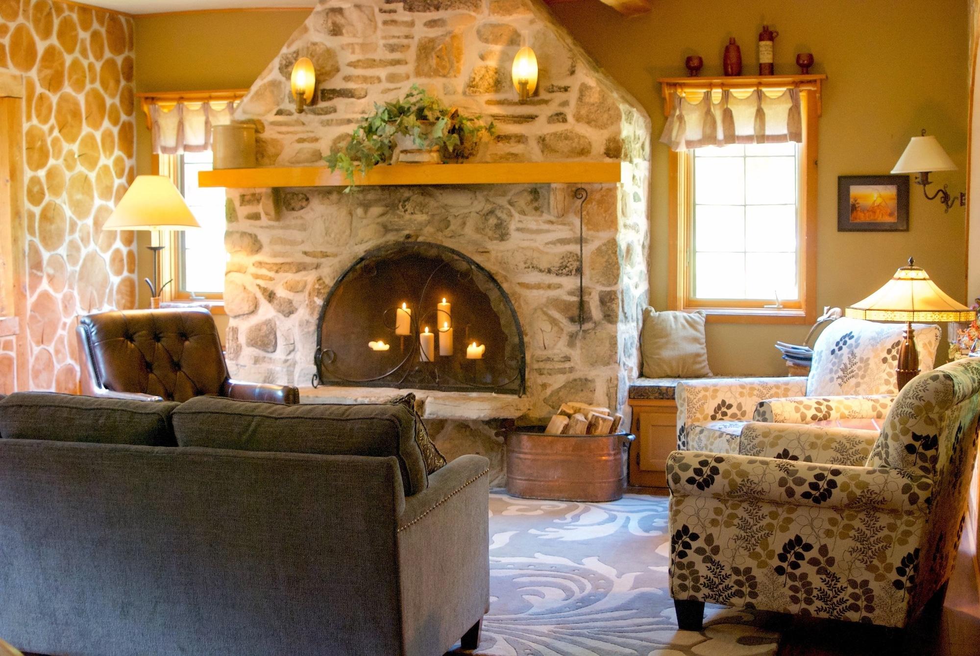 Vista Lobby Settlement Courtyard Inn & Lavender Spa