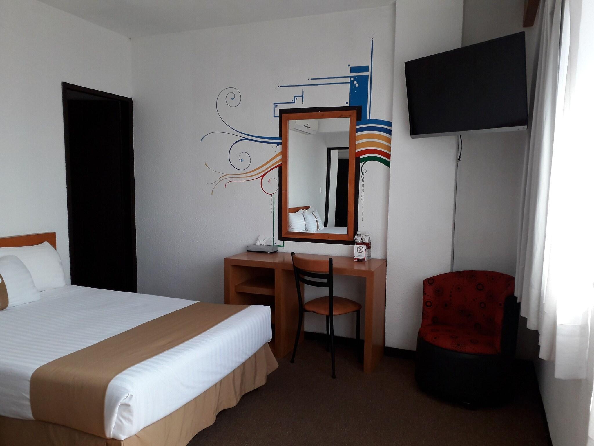 Vista Exterior Hotel Napoles