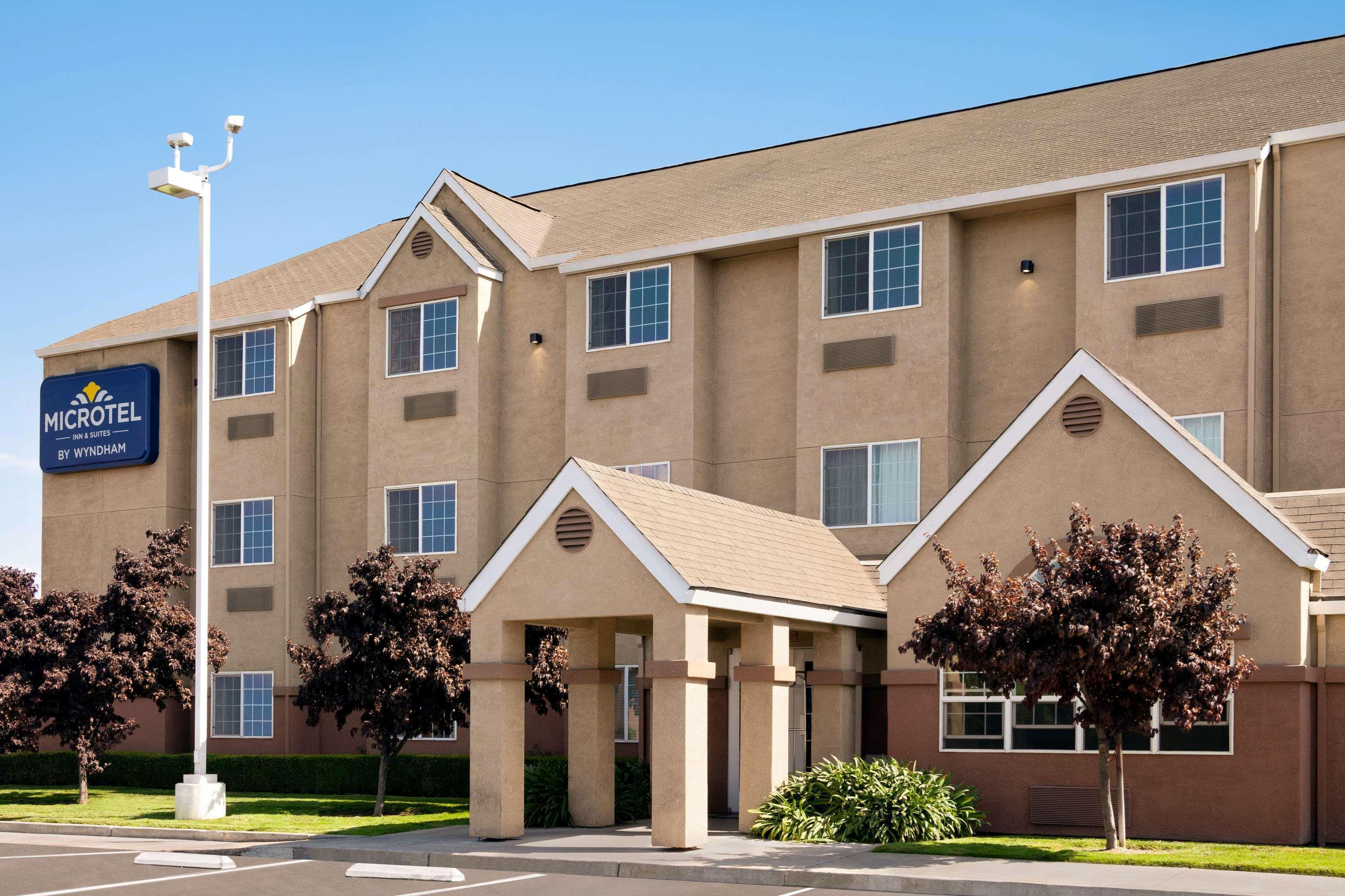 Vista Exterior Microtel Inn & Suites by Wyndham Lodi/North Stockton