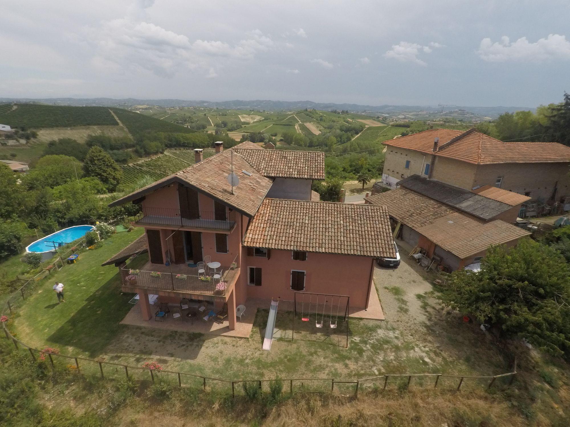 Varios Cascina il Quercin
