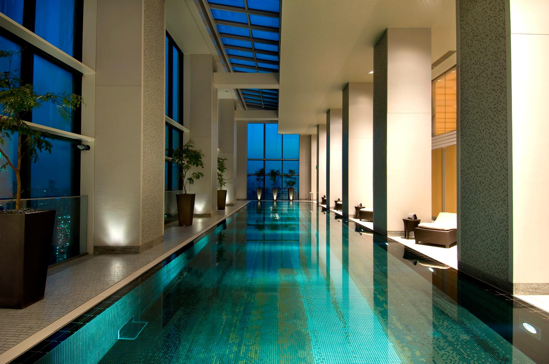 Vista Piscina Conrad Tokyo