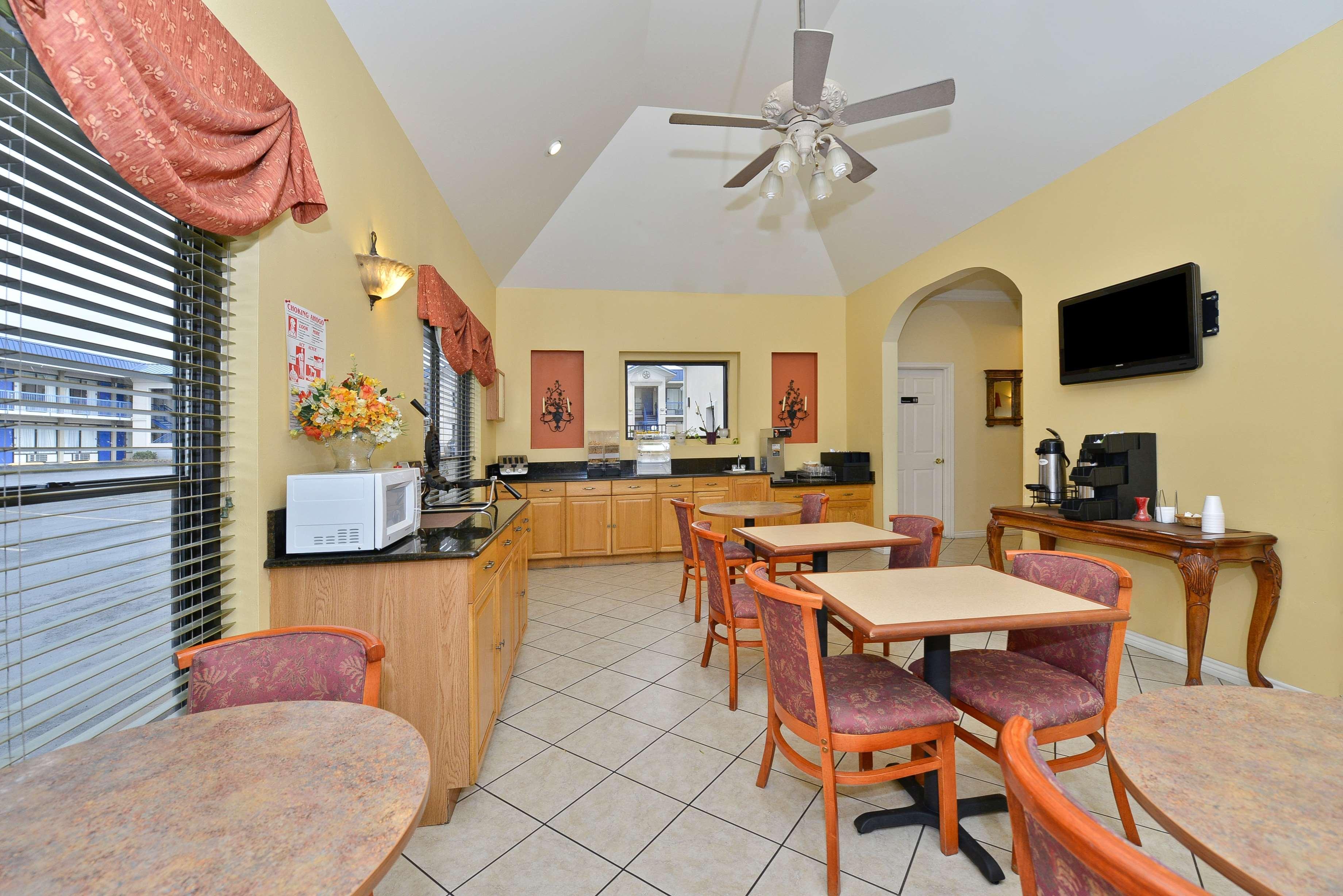 Restaurant Americas Best Value Inn Hillsboro