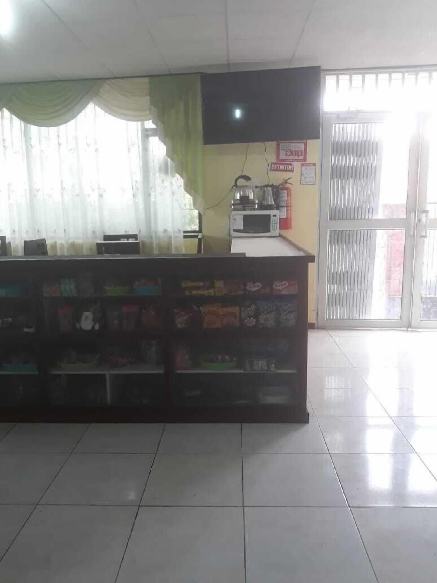 Varios J&E hotel