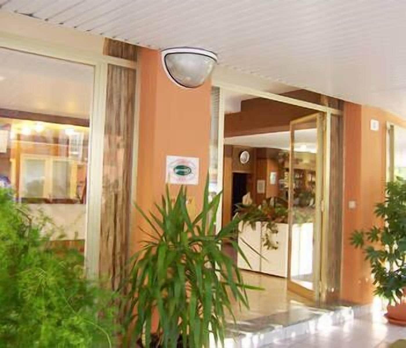 Vista Exterior Hotel Haway