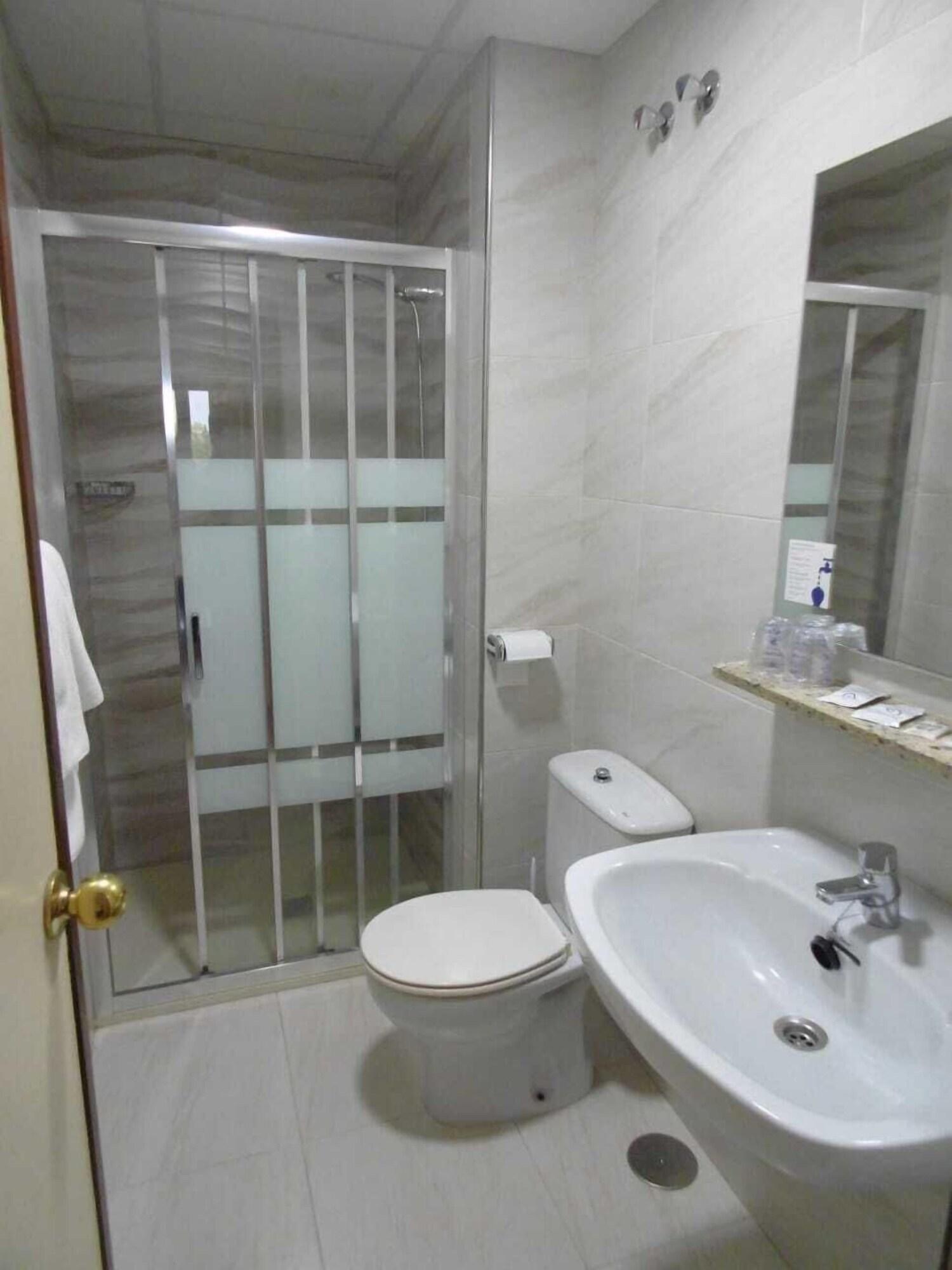 Equipamiento de Habitación HOTEL HERBIÑA