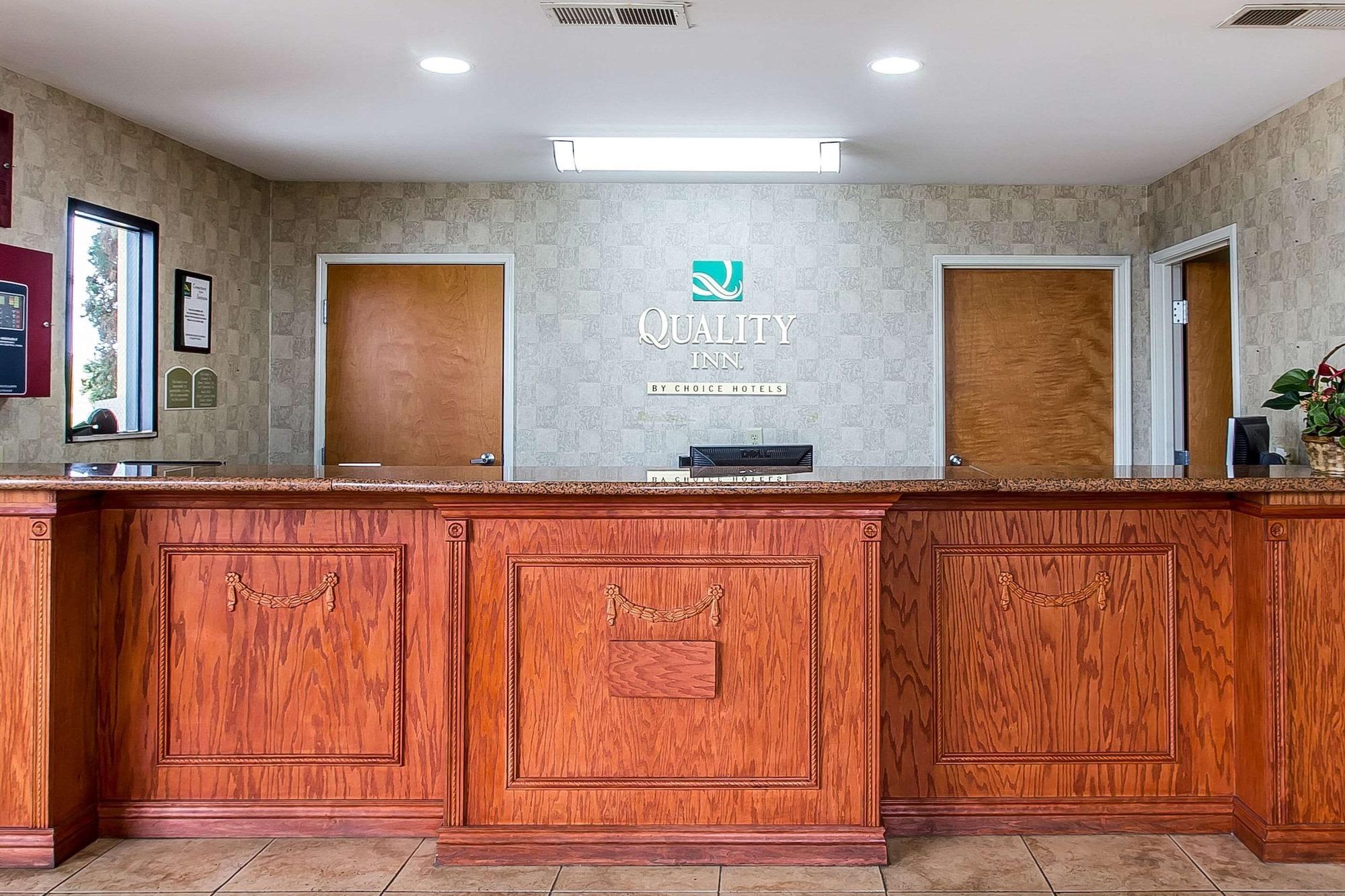 Vista Lobby Quality Inn Hanceville US Hwy 31