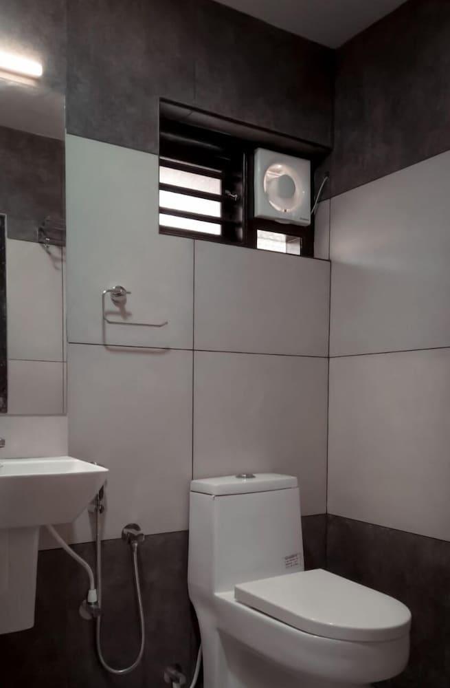 Equipamiento de Habitación Casa Wyna family Ayur center