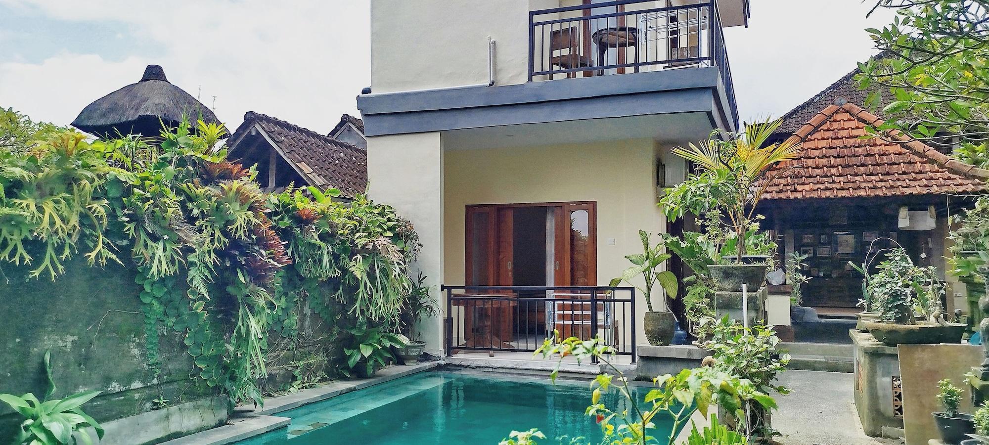 Vista Exterior Rumah Roda