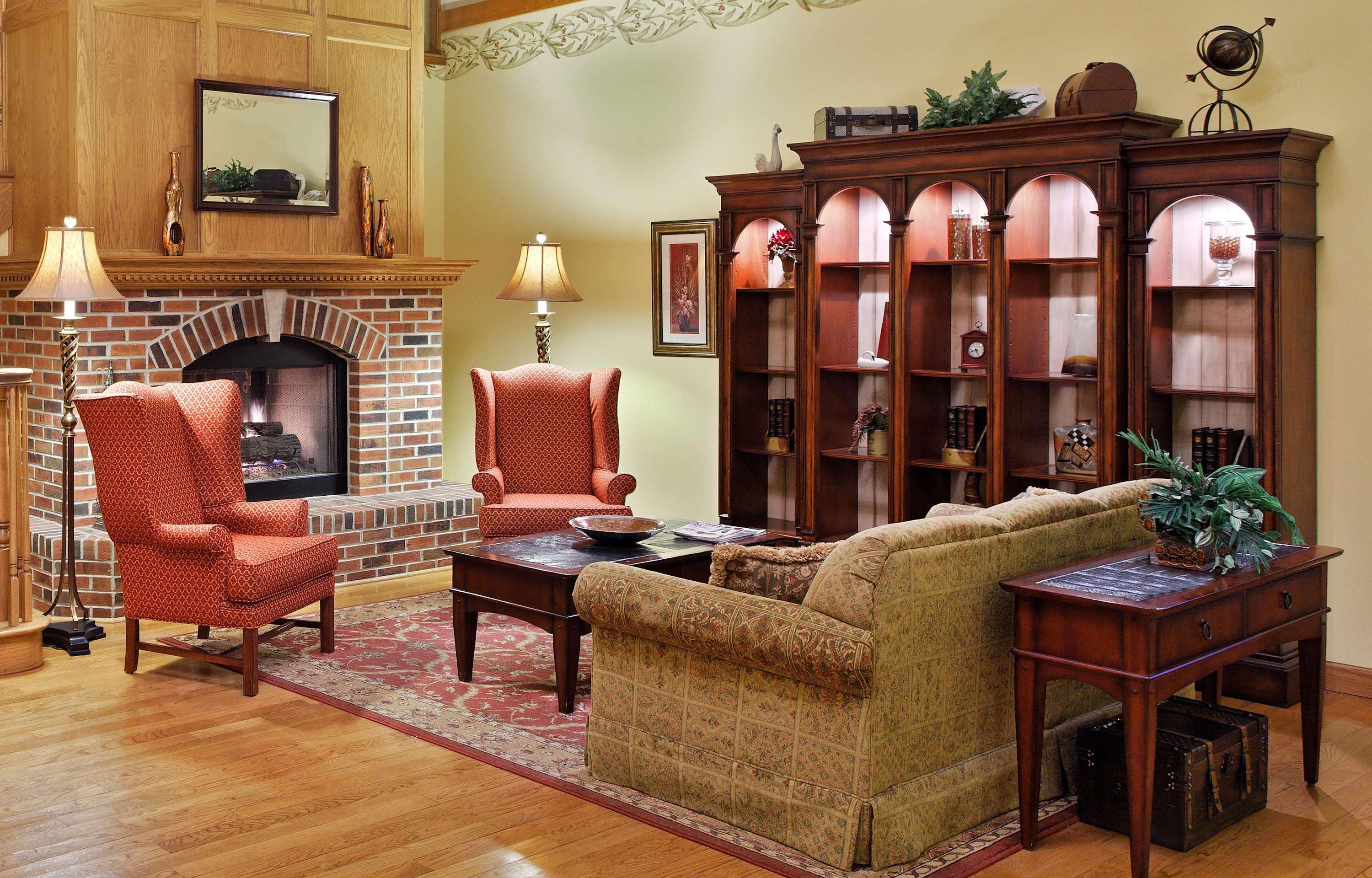 Vista Lobby Country Inn & Suites by Radisson, Freeport, IL