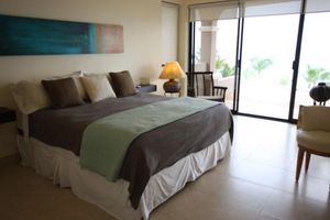 Renta temporal - Breathtaking! Luxury 1 Bed / 2 Bath Beach Home, Panoramic Deck View, Beach Front