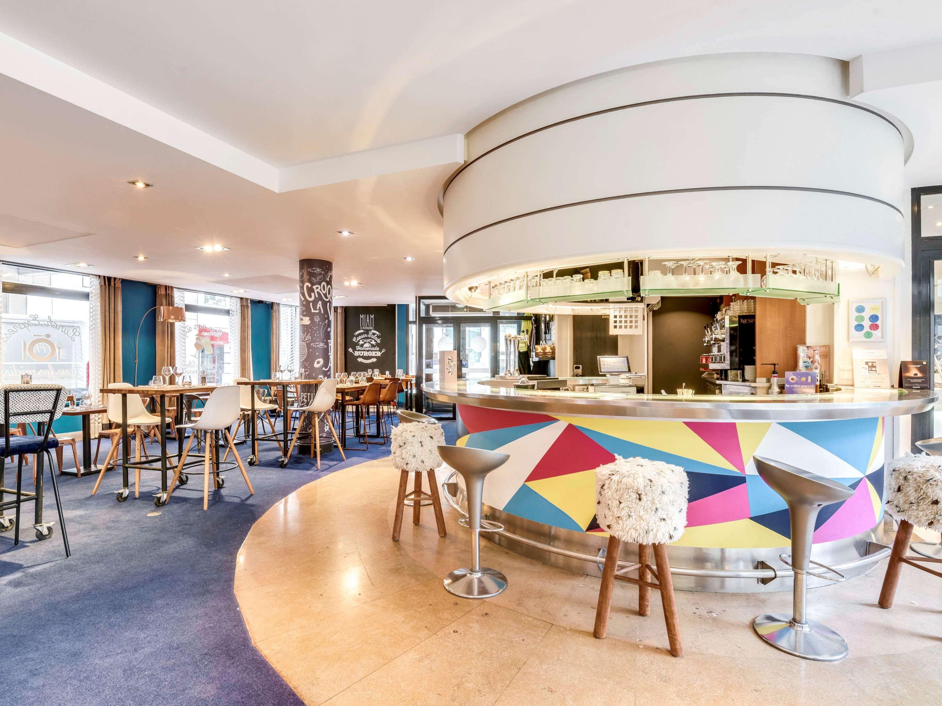 Bar/Salón Novotel Paris Pont De Sevres