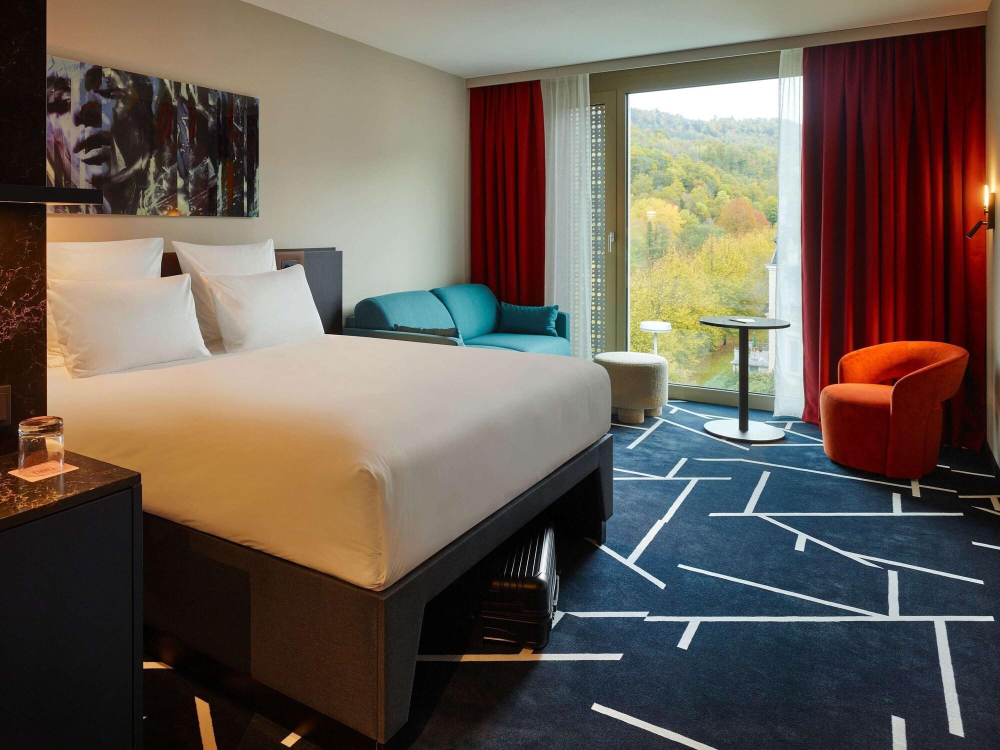 Varios TRIBE Baden-Baden