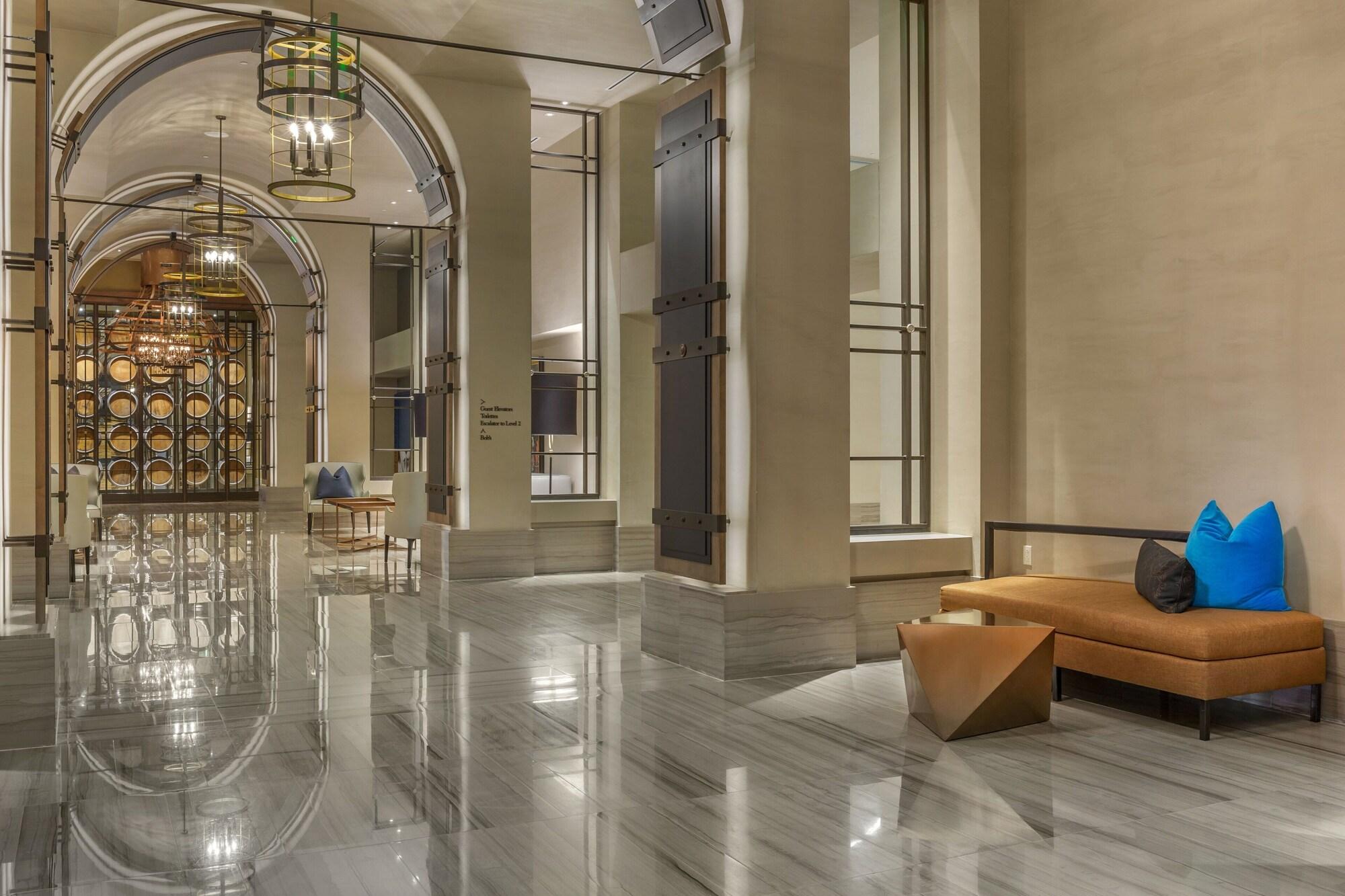 Vista Lobby Omni Louisville Hotel
