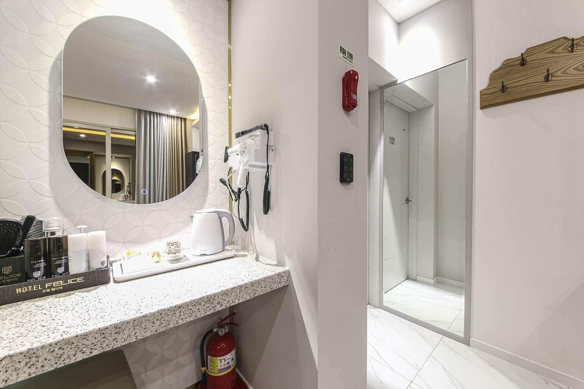 Equipamiento de Habitación Hotel felice