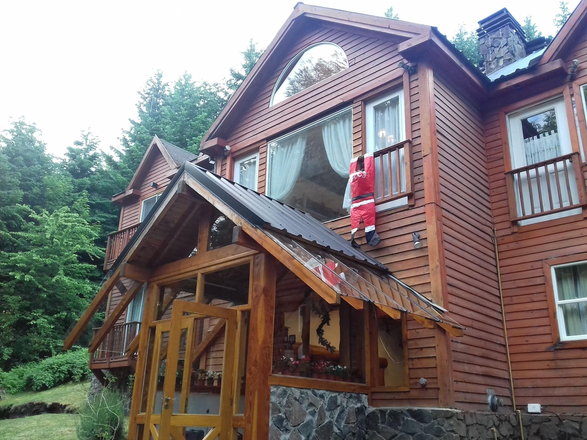 Varios Hosteria Lekun Lekun