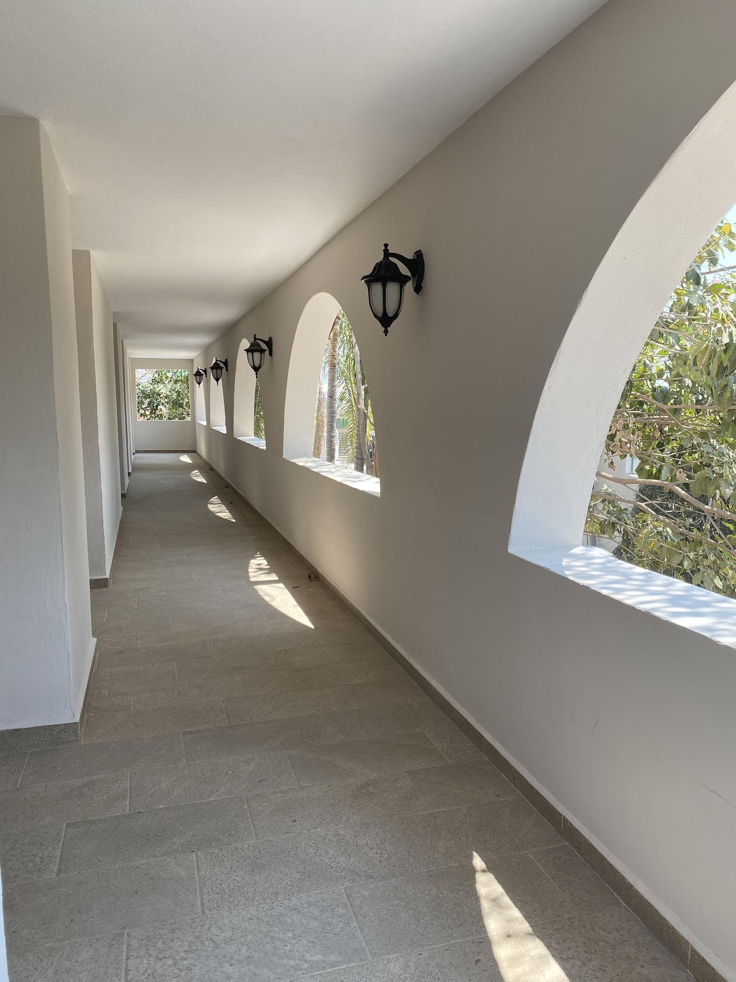 Vista Exterior Hotel Marjaba