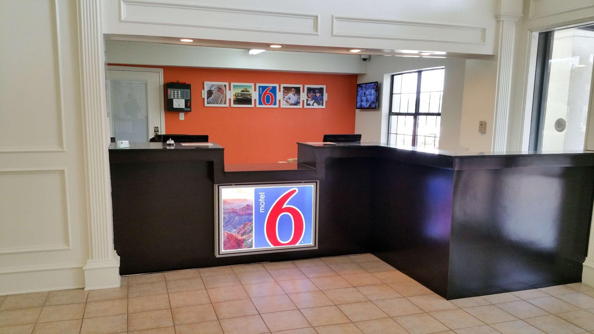 Vista Lobby Motel 6 Palestine, TX