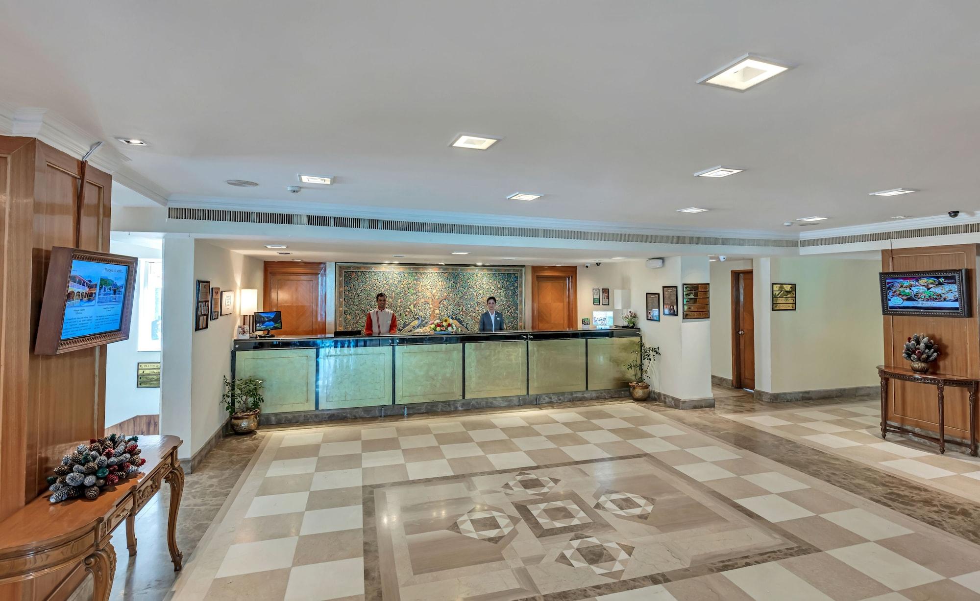 Vista Lobby Club Mahindra White Meadows Manali