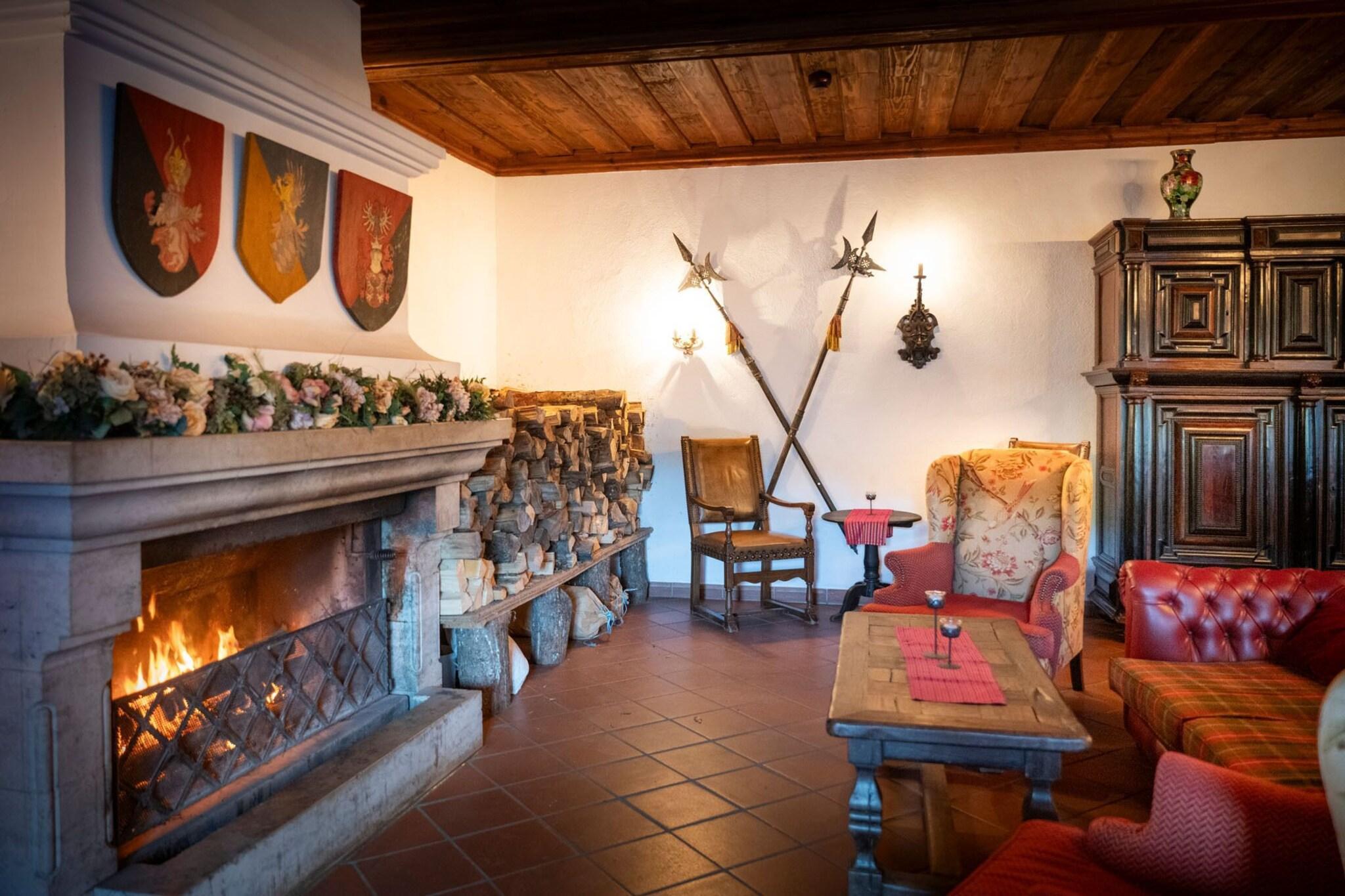 Vista Lobby Burg Rabenstein