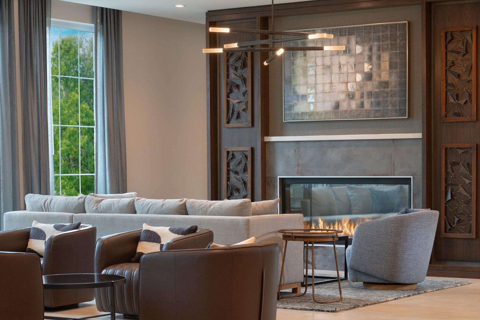 Vista Lobby Fairfield Inn & Suites By Marriott Annapolis