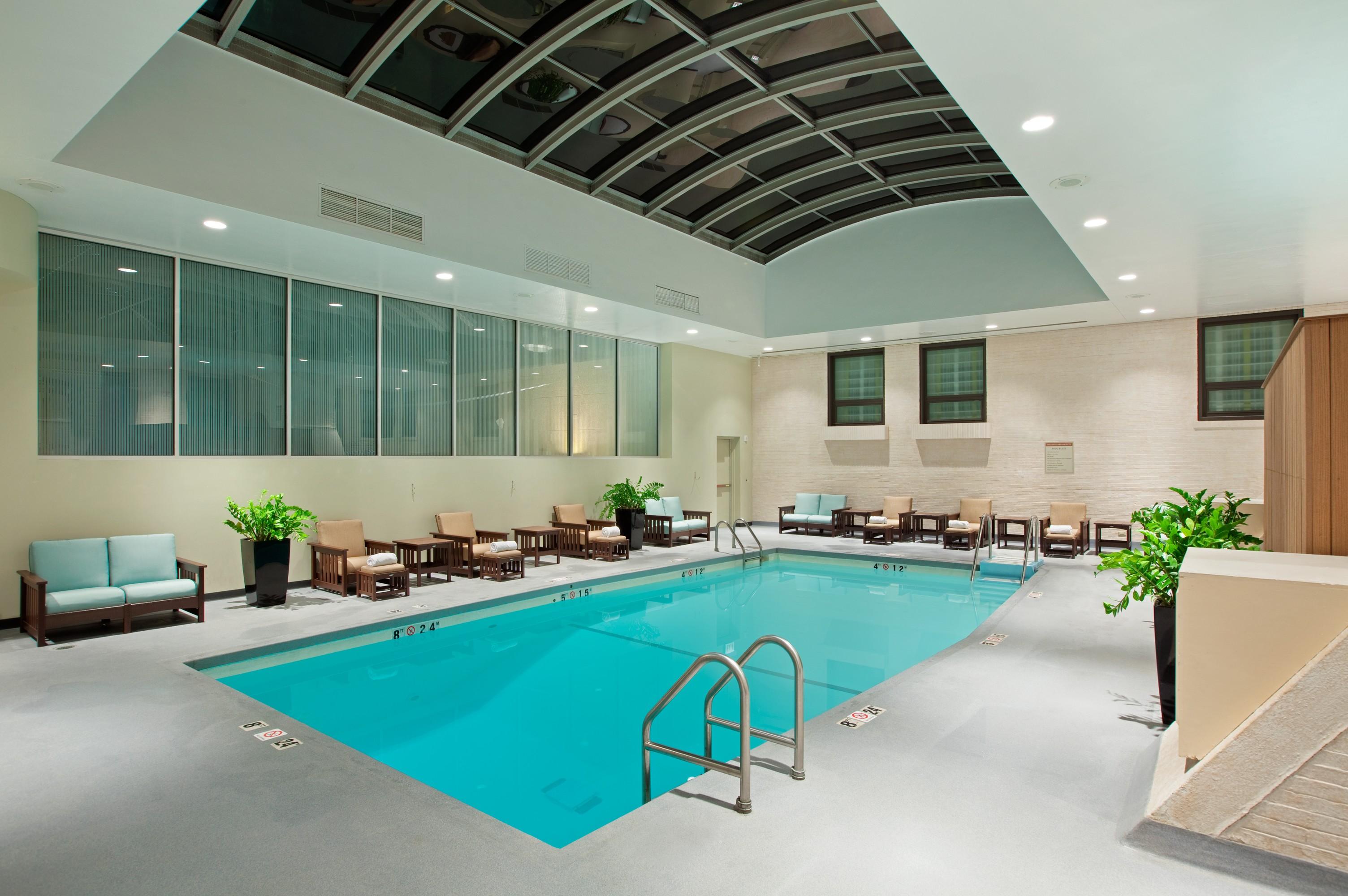 Vista Piscina Palmer House a Hilton Hotel
