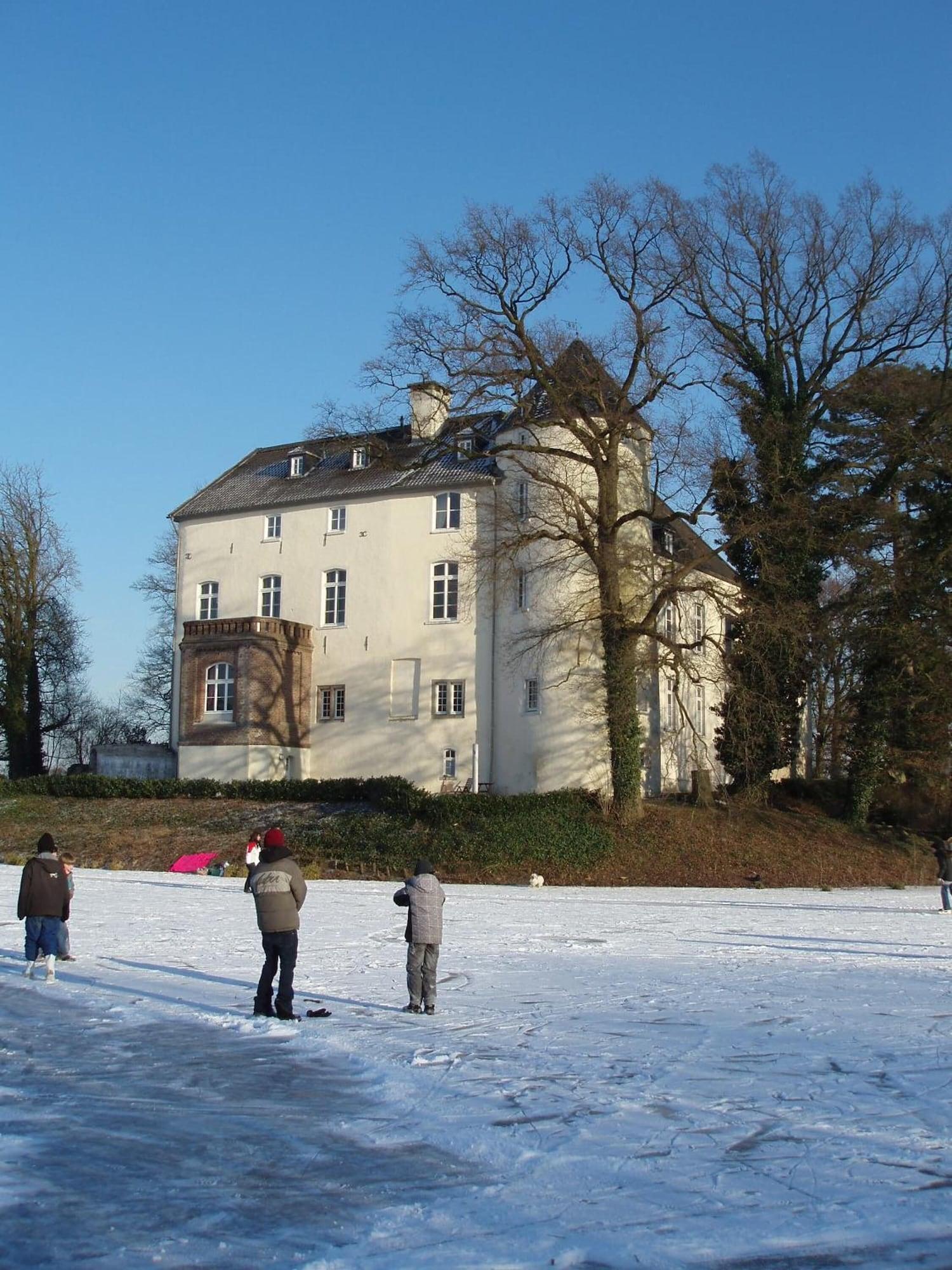 Vista Exterior Burg Boetzelaer