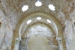 Actividad - Tour por los Baños Árabes y el Palacio de Villardompardo