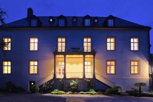 Alojamiento - Hotel Brunnenhaus Schloss Landau