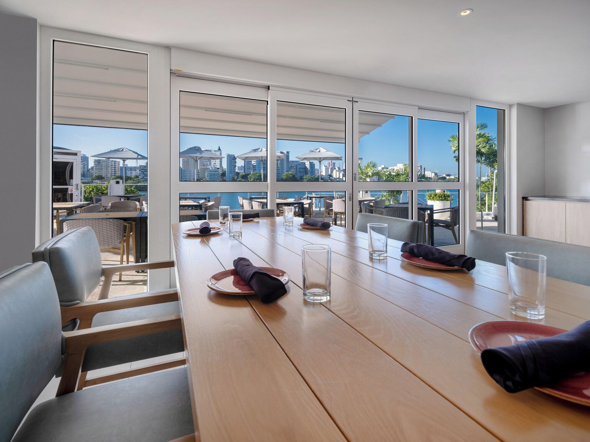Restaurant Hilton Garden Inn San Juan Condado