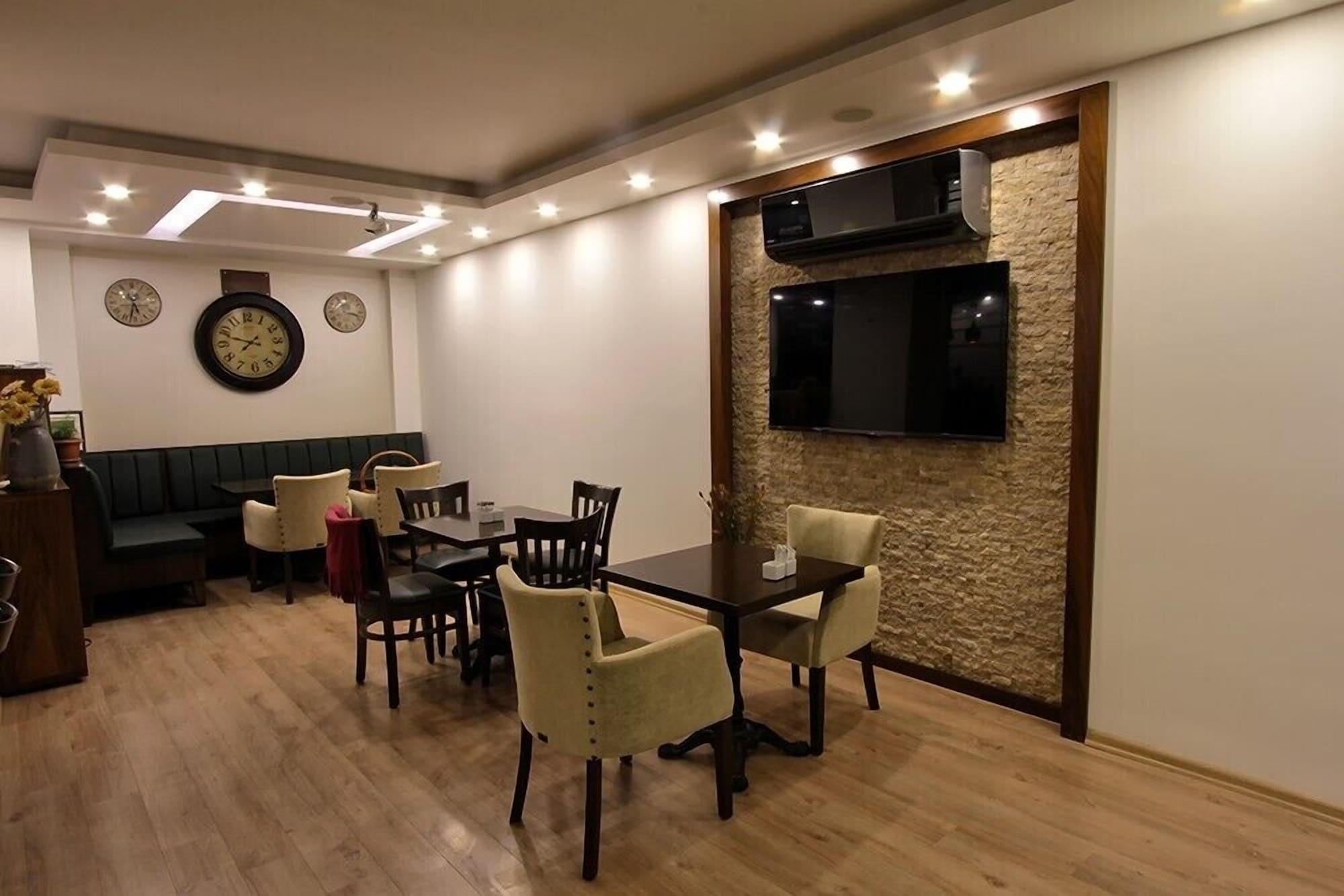 Bar/Salón Upart Home