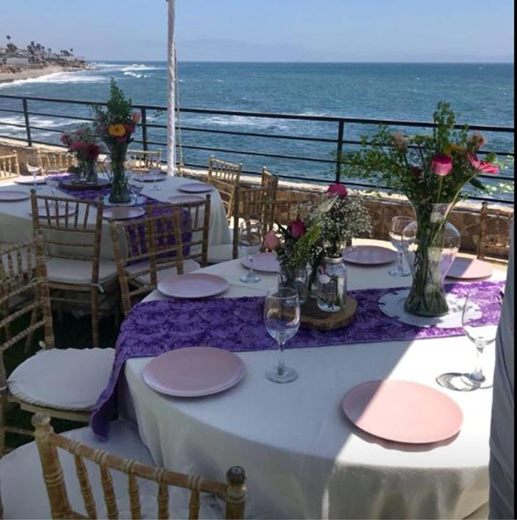 Restaurant California Villas y Hotel
