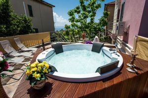 Alquiler Vacacional - Spacious Villa with Hot Tub