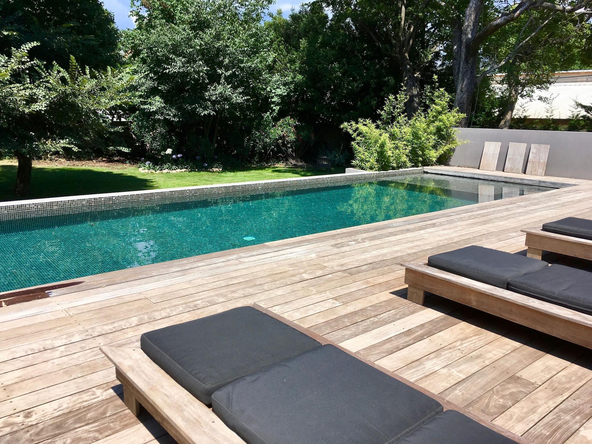 Vista Piscina Château de Jouques