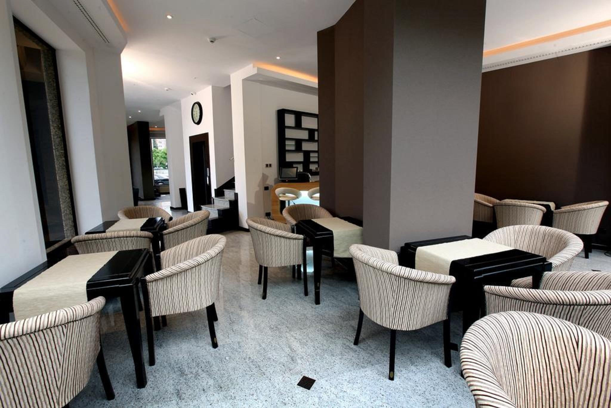 Bar/Salón Ambiance Hotel