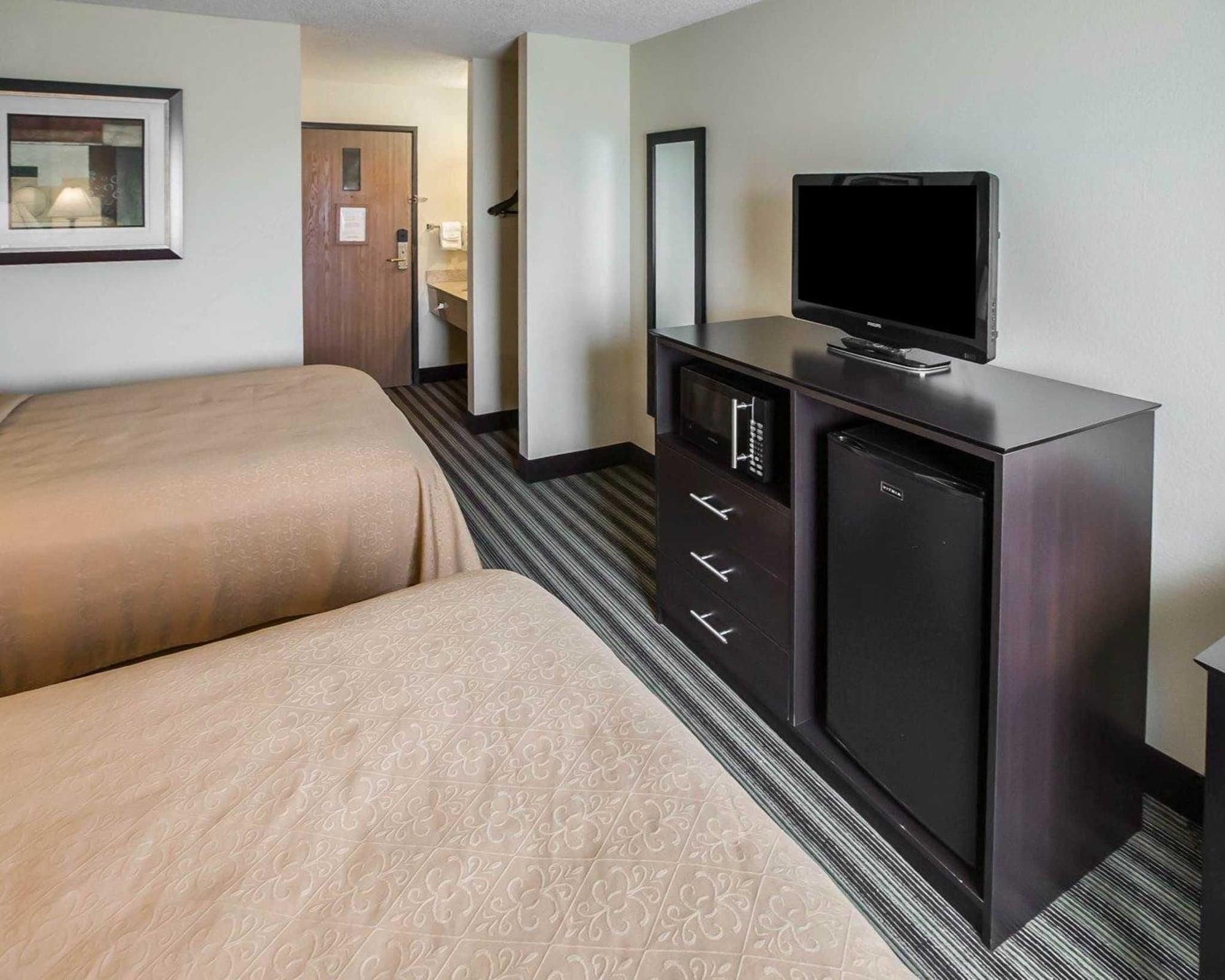 Habitación Quality Inn Chesterton near Indiana Dunes National Park I-94