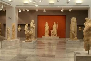 Actividad - Entrada al Museo Arqueológico de Heraklión